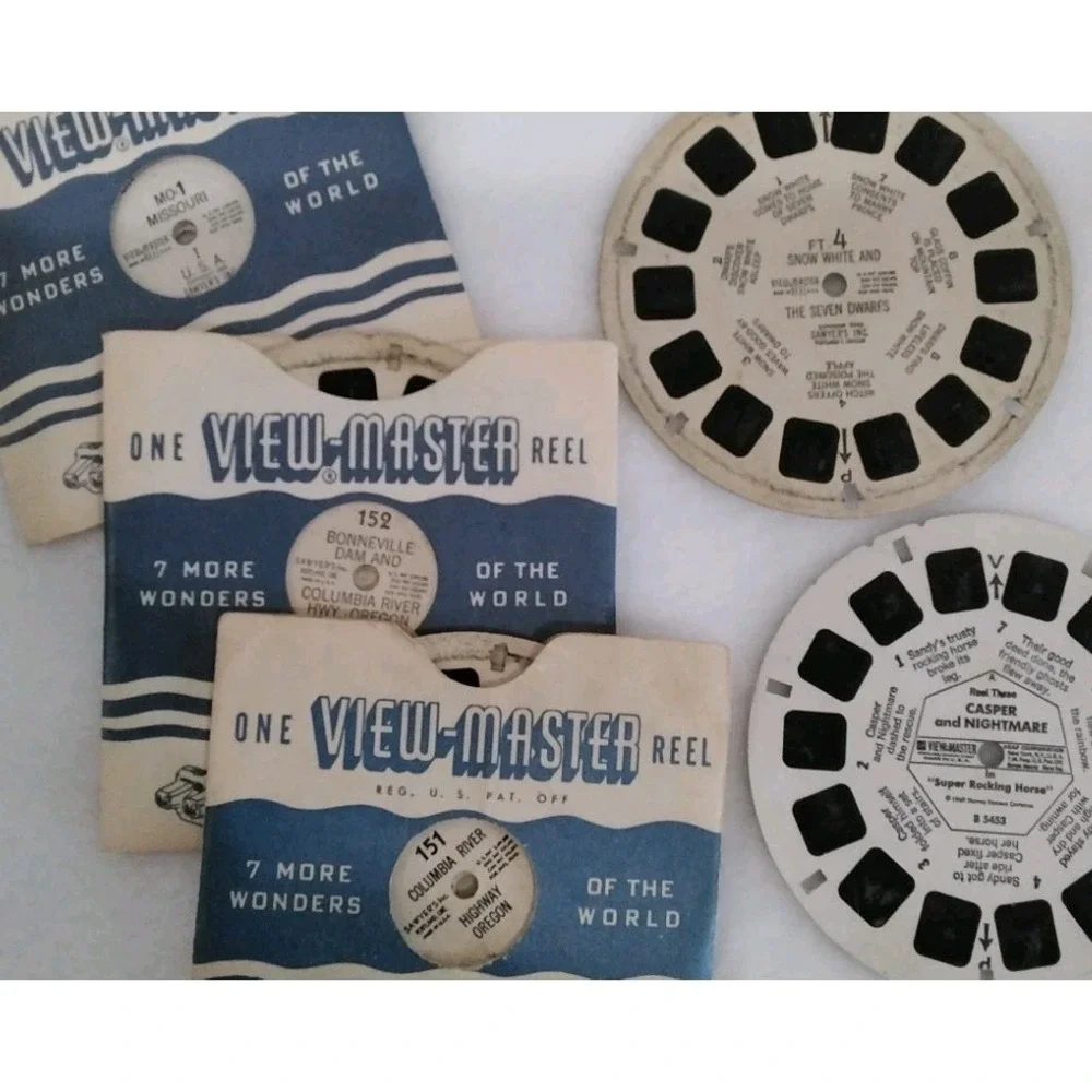 Vintage 1950's Sawyer ViewMaster Bakelite w/ Lot of 13 Reels